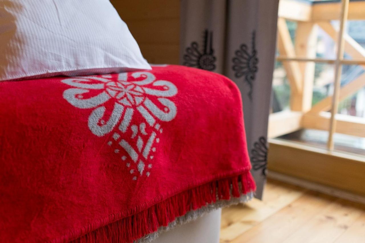 Chalet without fireplace